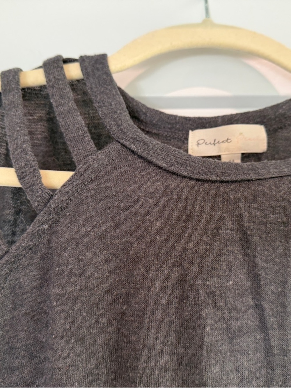 PERFECT PEACH Gray Tank-Size M - Picture 2 of 5